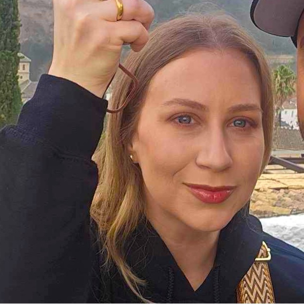 Meet your Posher, Christine